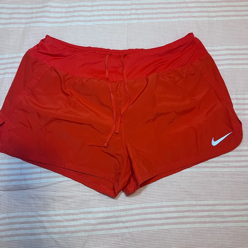 RED NIKE FLEX DRI FIT DUNNING SHORTS